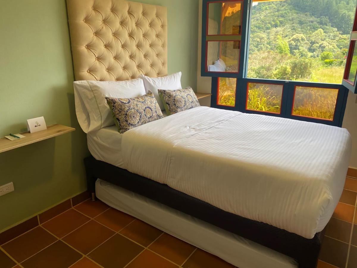 Hotel Bambu Guatape Exterior photo