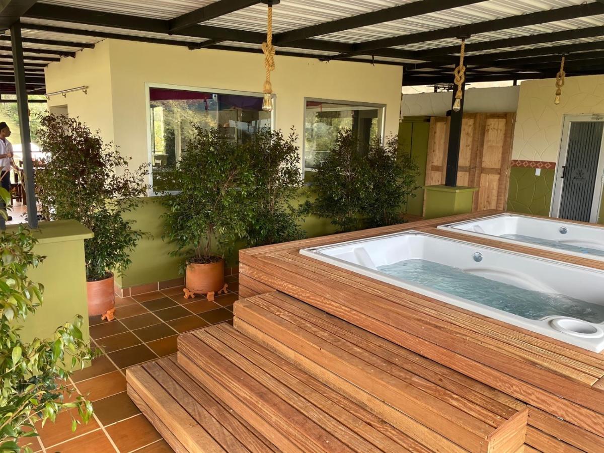Hotel Bambu Guatape Exterior photo